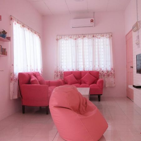 Milu Homestay - 쿠알라 셀랑고르 외부 사진