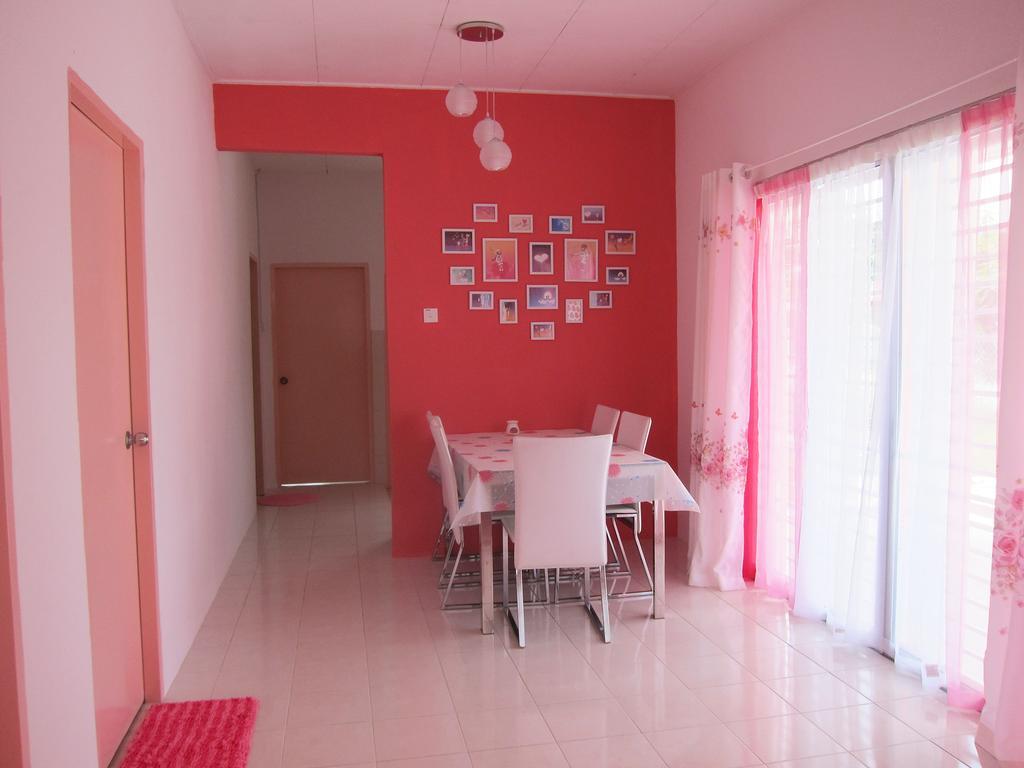 Milu Homestay - 쿠알라 셀랑고르 외부 사진